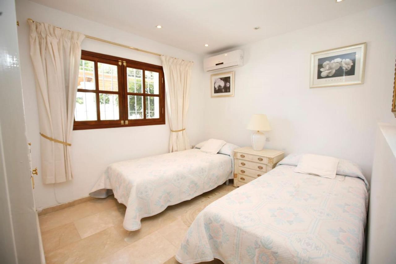 Exclusive Villa Las Palmeras Puerto Banus With Heated Private Swimming Pool, Marbella, Spain Ngoại thất bức ảnh